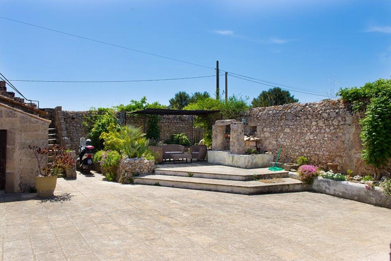 Masseria Macurano Bed & Breakfast Alessano Exterior photo